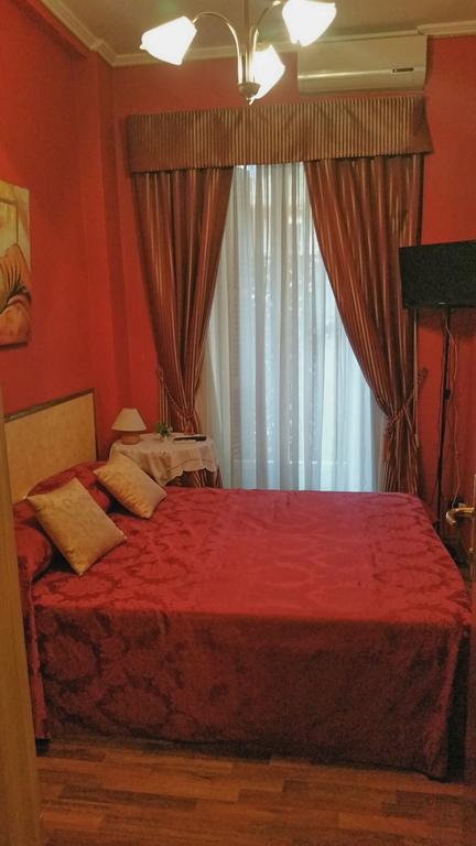 Petite Maison روما المظهر الخارجي الصورة